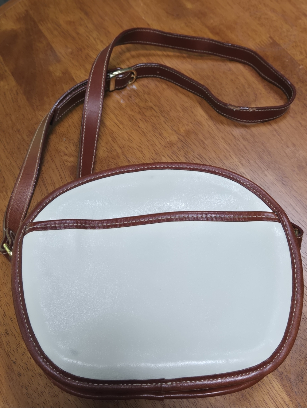 Vintage 80s First Edition Leather Two-Tone Oval Crossbody Bag - White & Brown